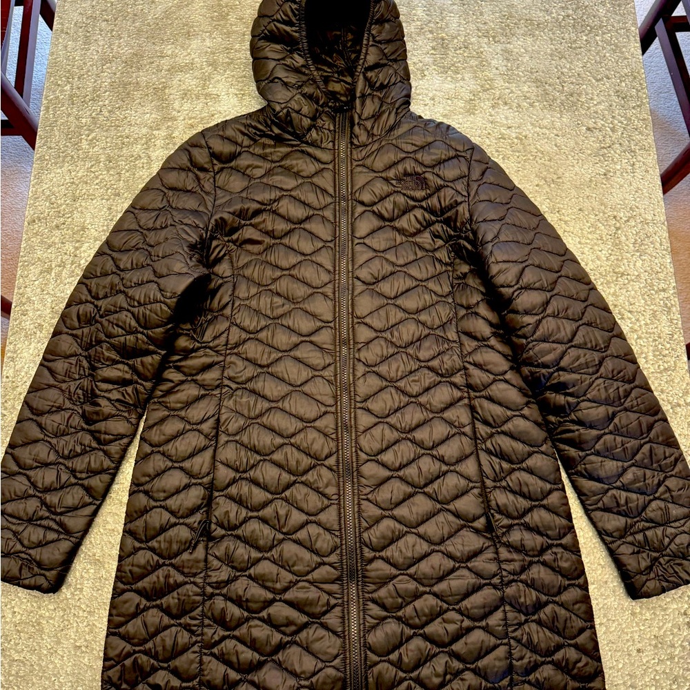 WOMEN'S THE NORTH FACE BLACK THERMOBALL PARKA - LARGE
